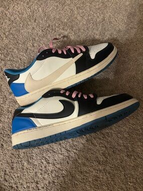 Travis Scott Jordan 1 Fragment Lows